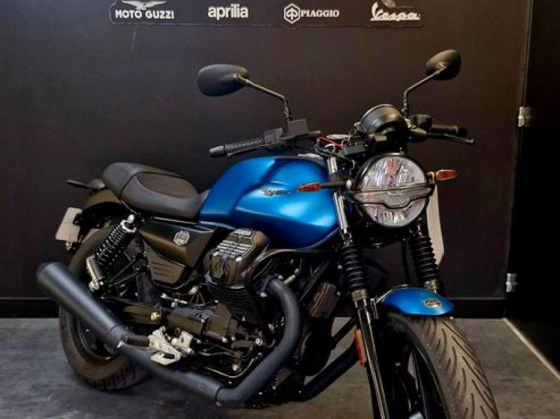 MOTO GUZZI V7 STONE